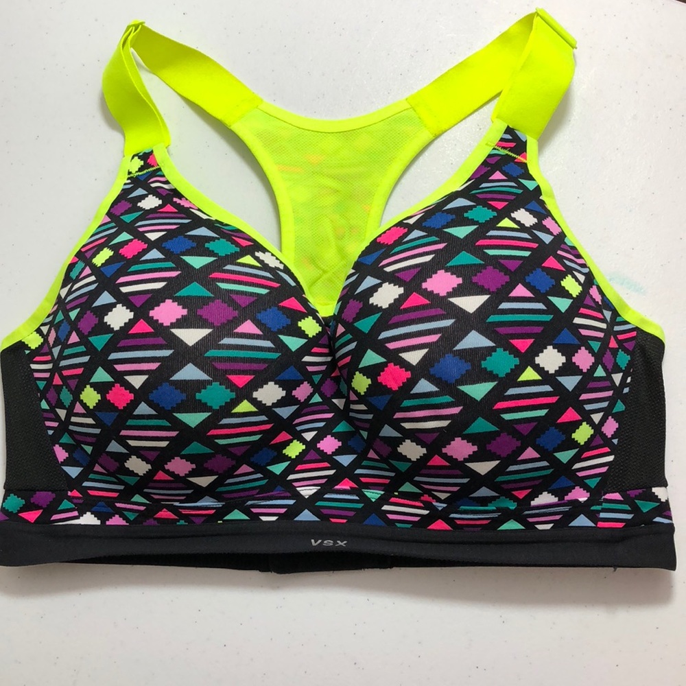 Victoria Secret Sports Bra 36DD
